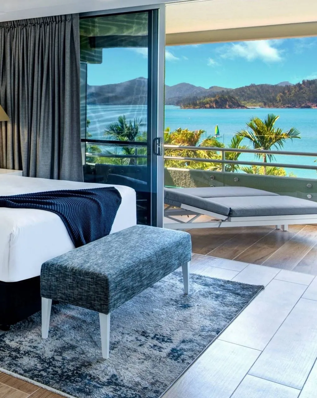 Which Great Barrier Reef Islands Have Resorts?